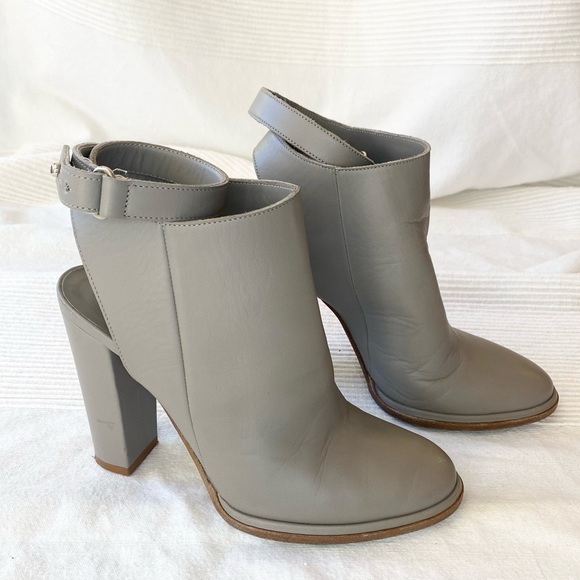 Vince Joanna Ankle-Strap Leather Booties Gray Leather Heels Shoes - Picture 11 of 16